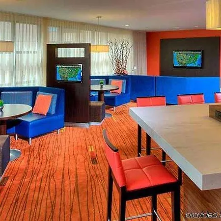 Courtyard By Marriott Ann Arbor 